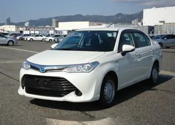 Toyota 2016 Axio Corolla